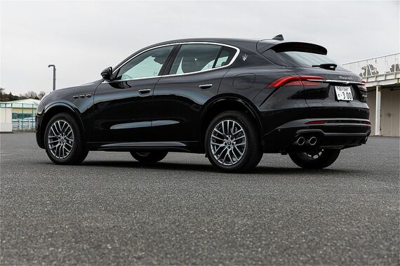 グレカーレ エッセンツァのリアビュー