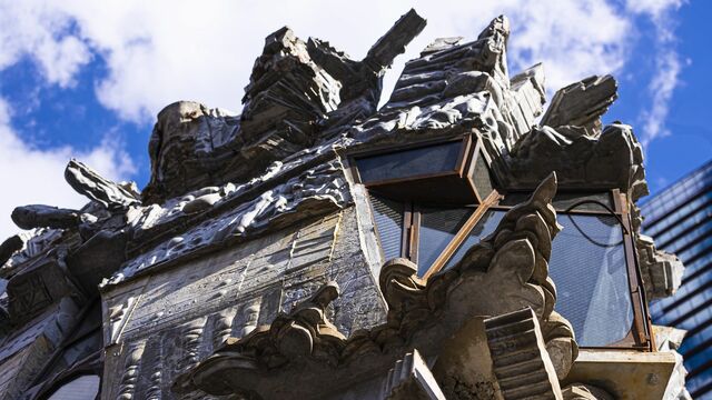 1億で作った｢三田のサグラダファミリア｣驚く事態 再開発地区に指定され