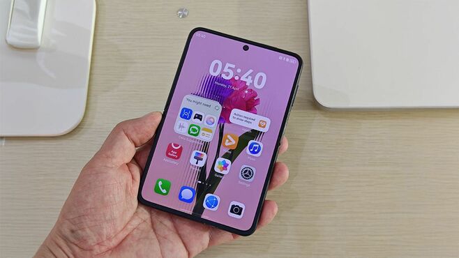 "やや横広"な新形状折りたたみスマホの可能性