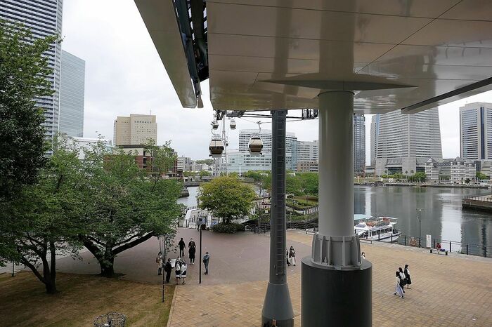 運河パーク駅を出発