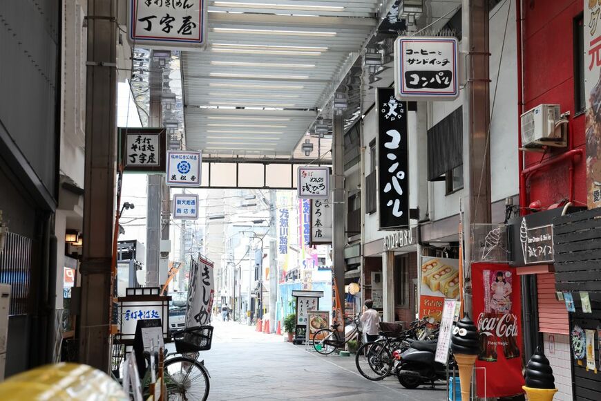 名古屋の名所「大須商店街」の一角にあるコンパル大須本店（筆者撮影）