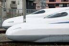 手前がN700S、後ろがN700A