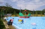 夏はプール営業も行われる。水遊びの場としても大人気だ。（画像提供：メルヘン村）