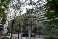黒田日銀総裁｢当面金利を引き上げることはない｣