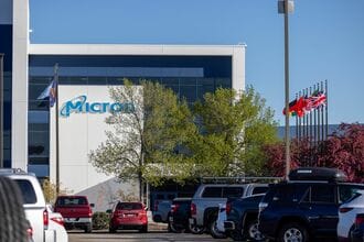 AIブーム､あの古くて地味なハイテク企業に脚光