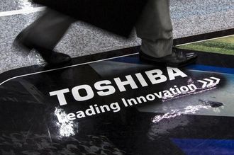 Toshiba Posts Net loss, Plans Restructuring to Put Scandal Behind It