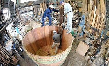 藤井製桶所　桶職人の手作り木桶　6キロ 桶職人の手作り木桶｜越前有機味噌蔵 マルカワみそ