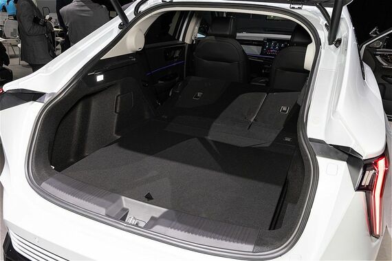 新型インサイトの荷室スペース