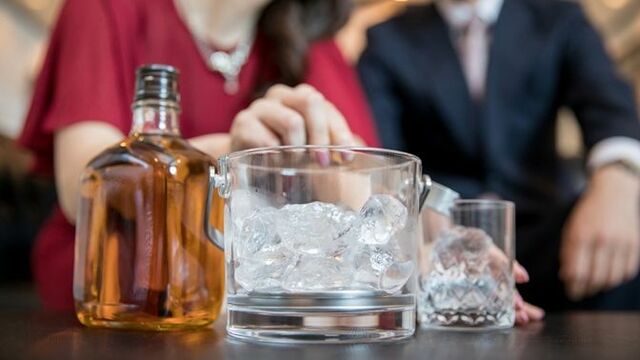 元引きこもりの私がキャバクラで働き見た景色 不登校新聞 東洋経済オンライン 社会をよくする経済ニュース