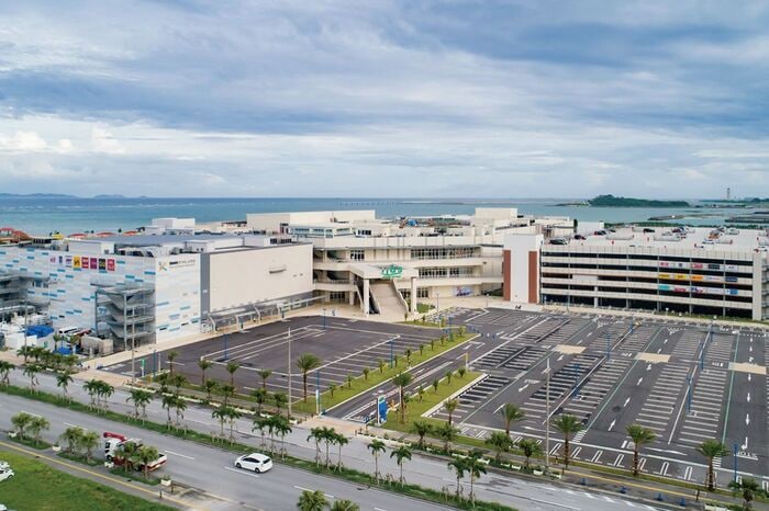 流通店舗事業開始