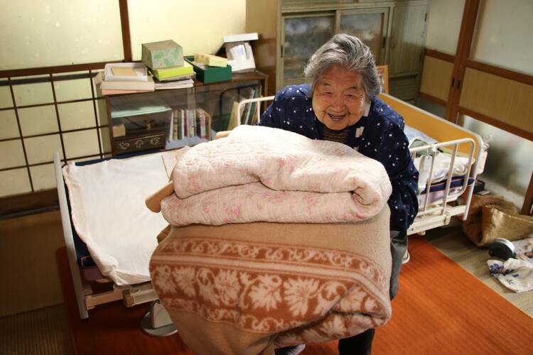 画像 | ｢開脚できる102歳｣勇気をもらえる