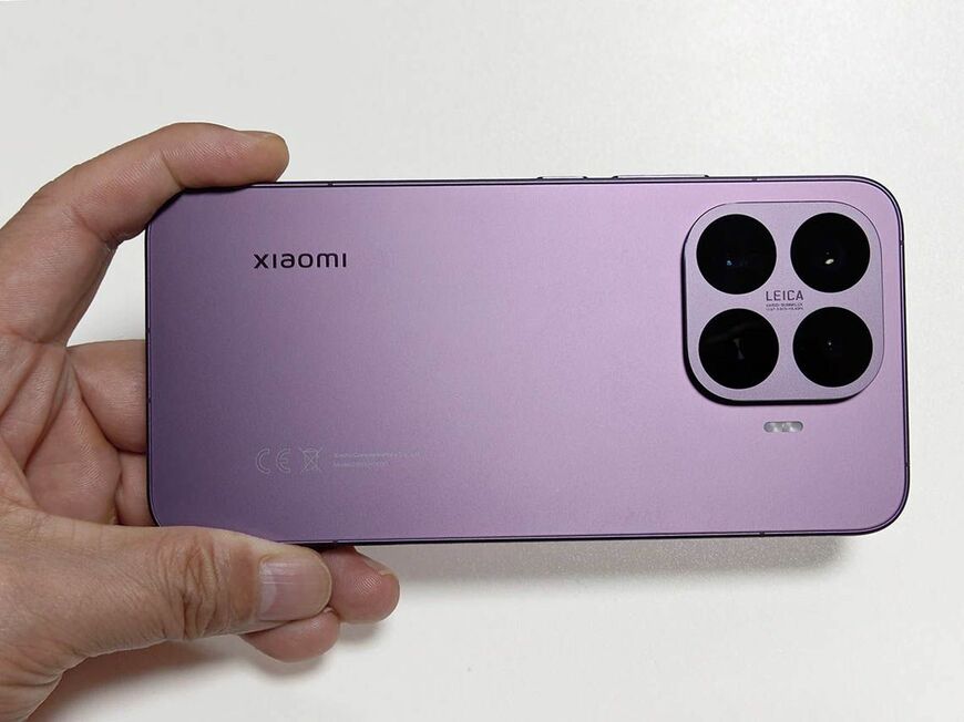 アップルとの競合を避けて投入か