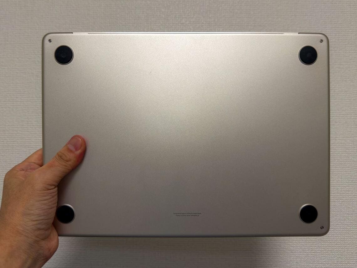 MacBook Air底面
