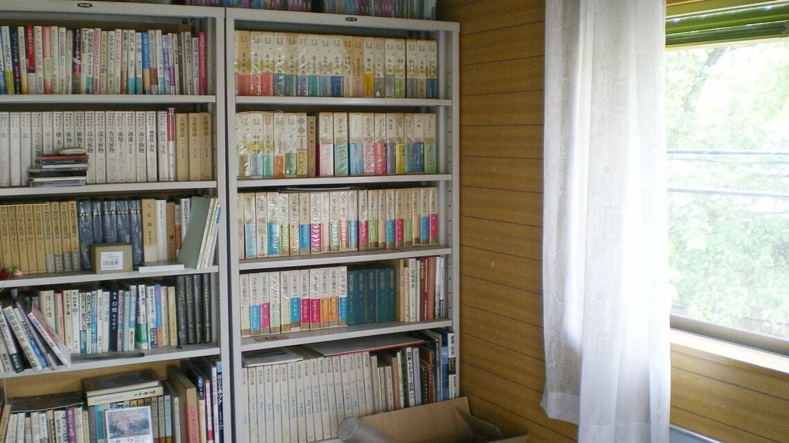 自宅の本棚