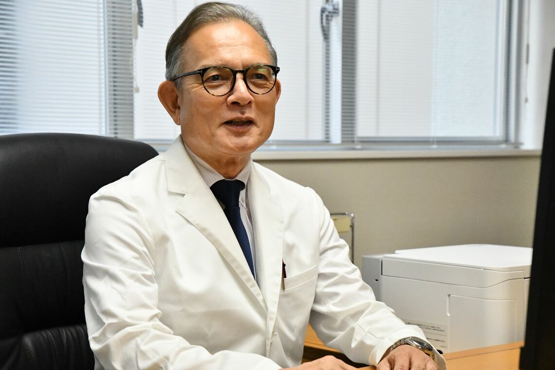 病院長の安達伸生さん（写真：筆者撮影）