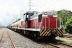 神栖駅で出発を待つ貨物列車