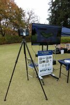 コースをデジタルツイン化。左はスキャナー