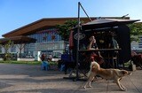「一帯一路」構想の一環として中国とラオスの鉄道が連結された。写真はラオスのビエンチャン駅（写真：Bloomberg）