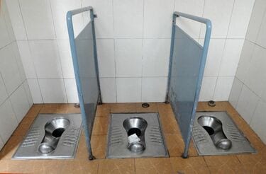 jc 中国　トイレ　盗撮 ナゼ お尻が開いたズボンを穿く子､謎のトイレ事情 | 中国・台湾 | 東洋経済オンライン