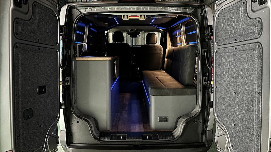 LACホールディングスのBEVキャンピングカー「LAC EVキャンパーC」（写真：LACホールディングス）