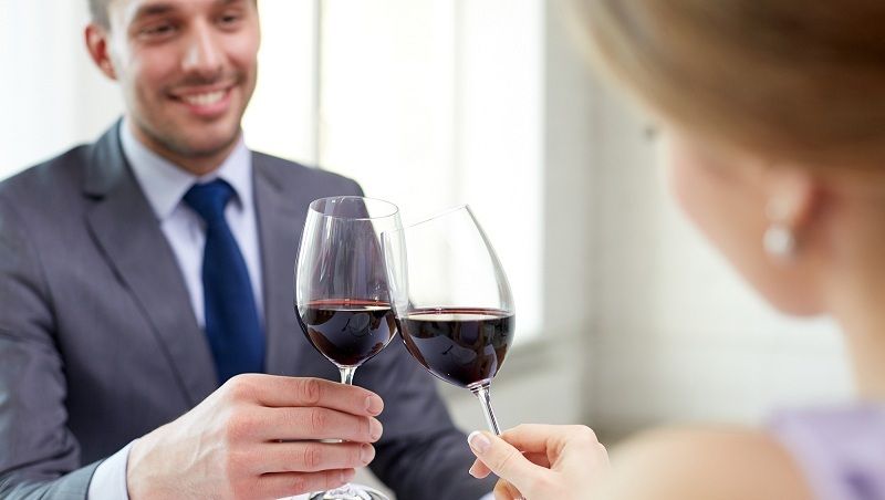 素人丸出し ワインの席で実は 余計 な行動 ファッション トレンド 東洋経済オンライン 経済ニュースの新基準