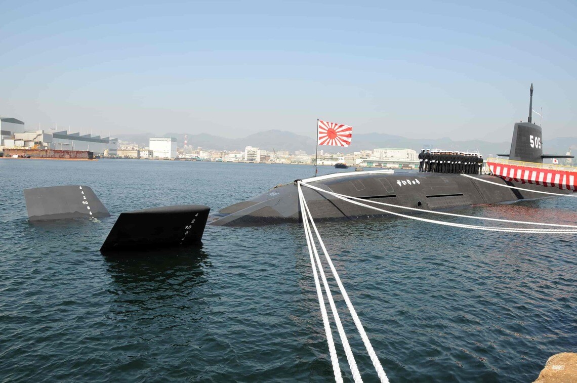 海上自衛隊の潜水艦「ずいりゅう」。「そうりゅう」型の5番艦で、艦尾の舵がX字型になっている（写真・海上自衛隊ホームページ）
