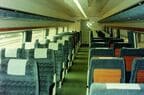 「新時速」X2000の車内。座席配置は全車2＋2だった