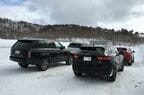 こんなクルマがあれば雪と遊べる──ジャガーとランドローバーの最新作の実力は？
