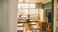 教員が｢雨漏りやトイレのドア修理､ペンキ塗り替え…さらには"隠しカメラ探し"｣も､マルチタスクすぎる学校の異常事態