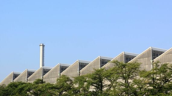 工場 のこぎり屋根