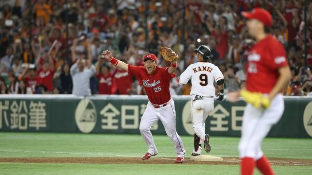 若手を奮起させたカープ新井の 刺さる言葉 スポーツ 東洋経済オンライン 社会をよくする経済ニュース