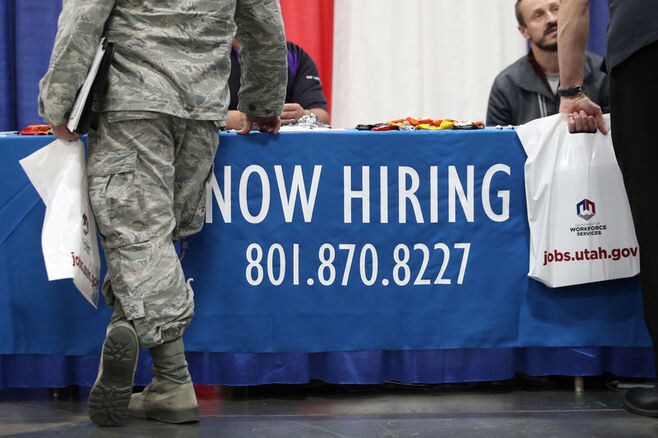 4月の米雇用統計26.3万人増､予想大幅に上回る
