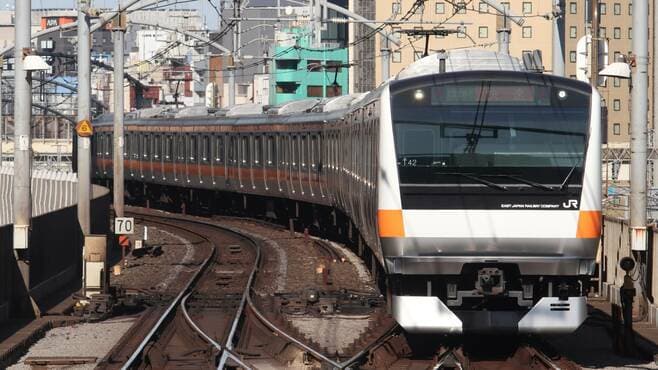 東京駅の片隅に残る｢中央線複々線化｣夢の跡