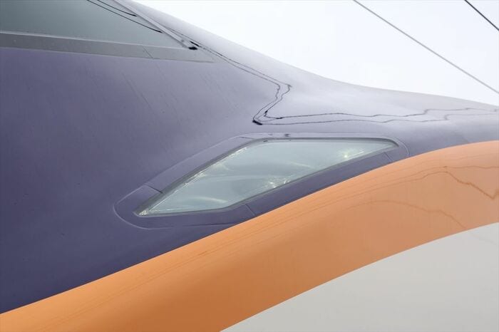 先頭車のライト周り