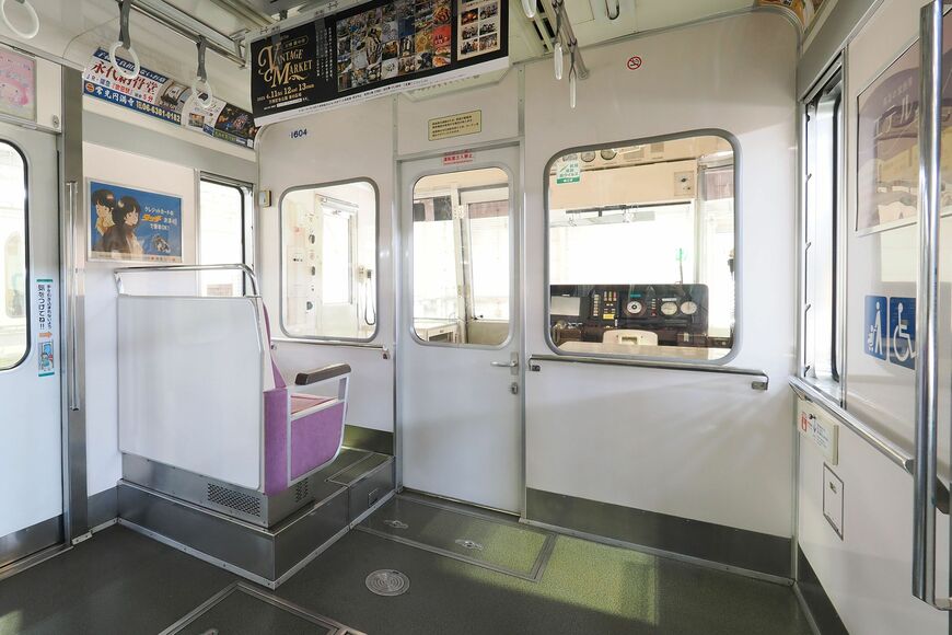 大阪モノレール　1000系　04編成