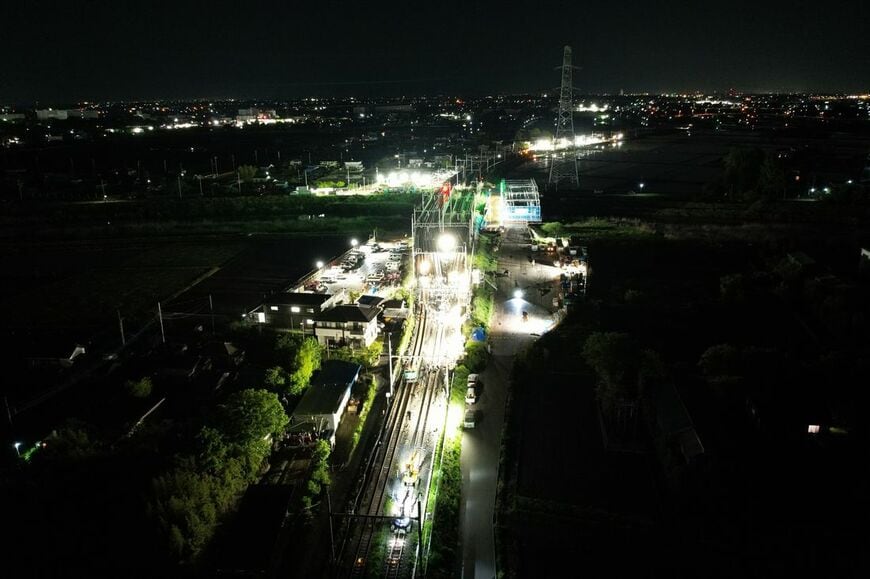 上空から見た夜間の線路切り換え工事現場付近（写真：JR東日本大宮支社）