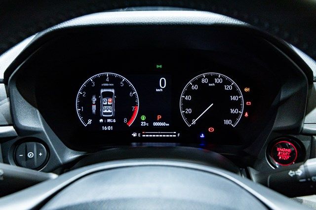 ホンダの新型SUV「WR-V」（写真：三木宏章）