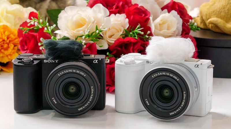 Sony ZV-E10 ミラーレスカメラ VLOGCAM ZV-E10 ミラーレス一眼カメラ ブラック [ボディ単体] SONY