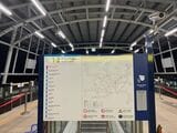 スオイティエン駅ホームにある路線図。ホーチミンメトロの計画路線も描かれている（筆者撮影）