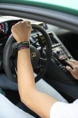 再生カーボンファイバーはアクセサリーにもなる（写真：Automobili Lamborghini）