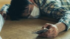 ｢苦痛に満ちた突然死？｣44歳独身男性には助けを求めて"ほふく前進"した形跡が…解剖医が見つけた米粒大の死因の正体