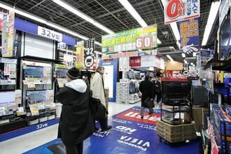 家電量販サバイバル、縮む市場で熾烈な出店競争