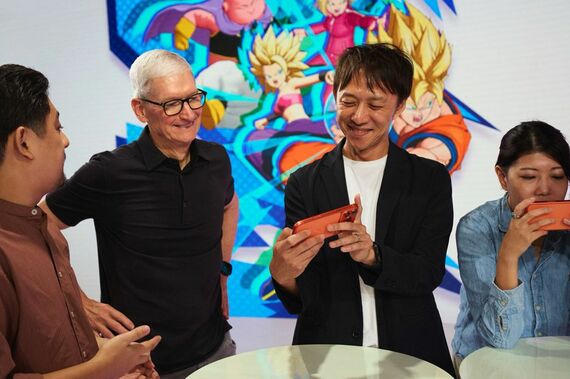 バンダイナムコを訪問するティム・クックCEO