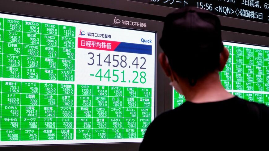 5日の暴落で一時は年初からマイナスとなった日経平均。今後はどうなるのか（撮影：梅谷秀司）