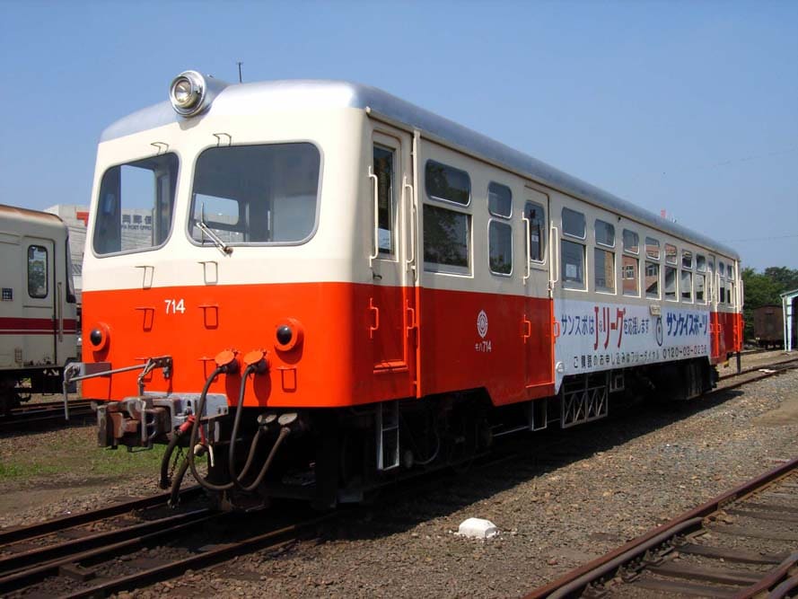 鹿島鉄道のキハ714形。元は北海道の夕張鉄道で活躍した車両だった（筆者撮影）