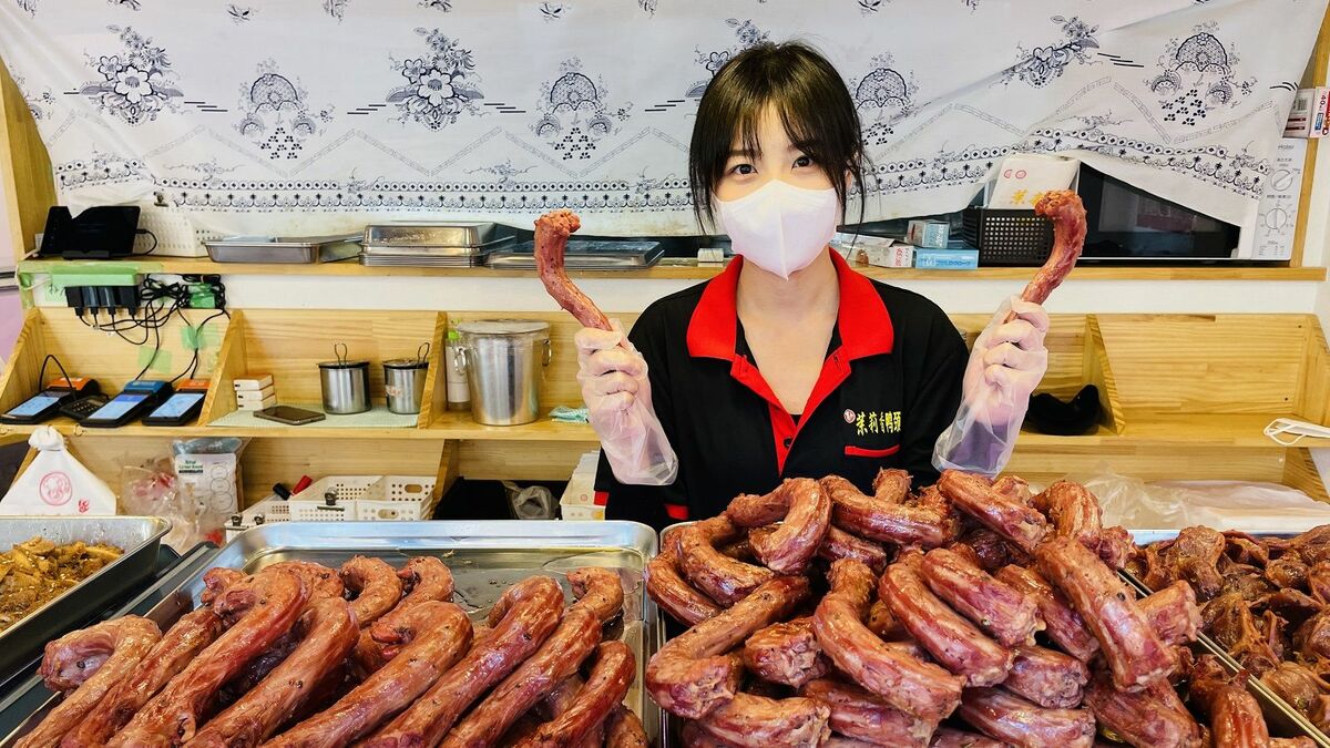 上野アメ横｢アヒルの首の肉｣売る店が増殖中の訳 ガチ中華料理の滷味､ビールとの相性も抜群 | 食品 | 東洋経済オンライン