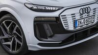 新型アウディ｢Q6 e-tron｣は何が新しいのか？ ポルシェ共通プラットフォームで目指す独自性