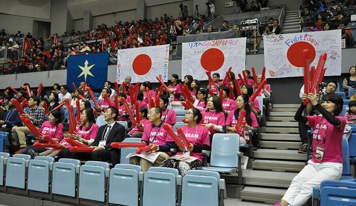 ウィルチェアーラグビーの大会応援