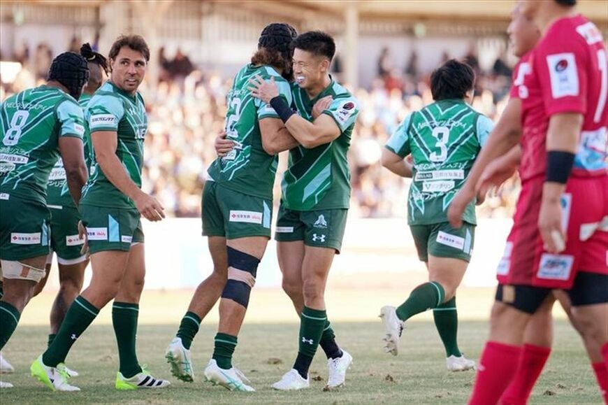 NECグリーンロケッツ東葛の試合風景（昨シーズン）。ラグビーは激しいボディコンタクトの多い競技だ（写真：NEC）