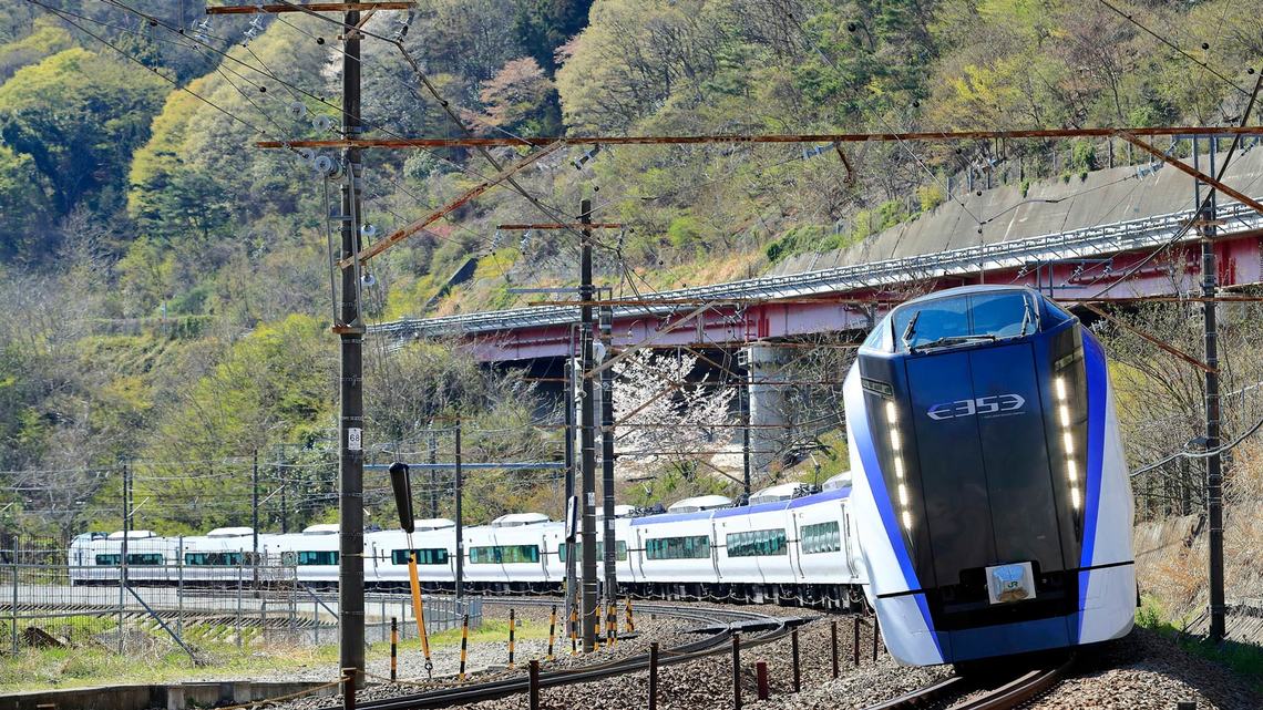 カーブを速く走れる 列車 の知られざる進化 特急 観光列車 東洋経済オンライン 社会をよくする経済ニュース